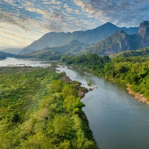 вид на реку с воздуха