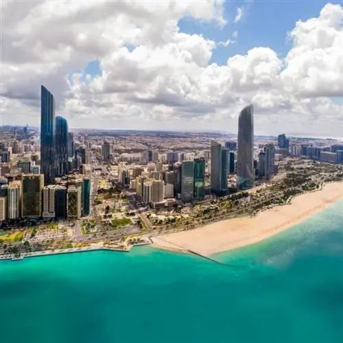 Вид с воздуха на город Абу-Даби