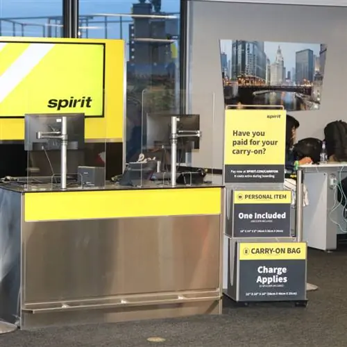 Ворота Spirit Airlines