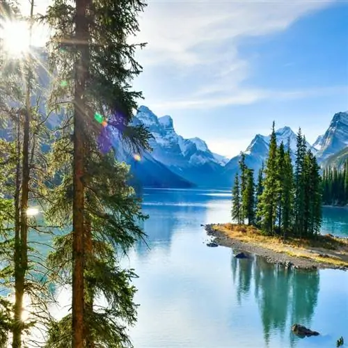 Национальный парк Джаспер, вода и горы Канады