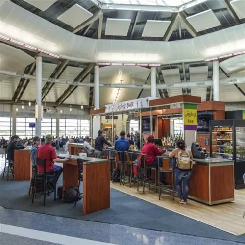 Выходы на посадку в международном аэропорту Луи Армстронга Нового Орлеана