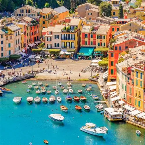 Красочный Портофино, Италия