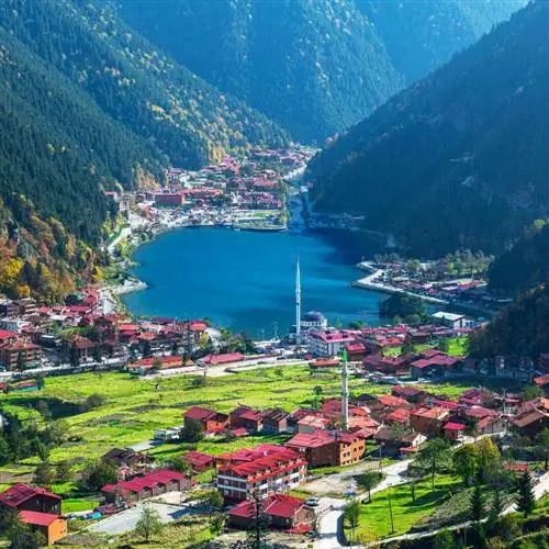 Деревня Узунгёль в Трабзоне, Черноморский регион Турции, Западная Азия