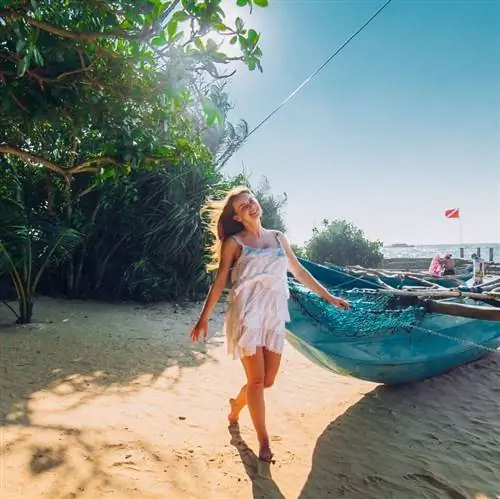 женщина в Шри-Ланке