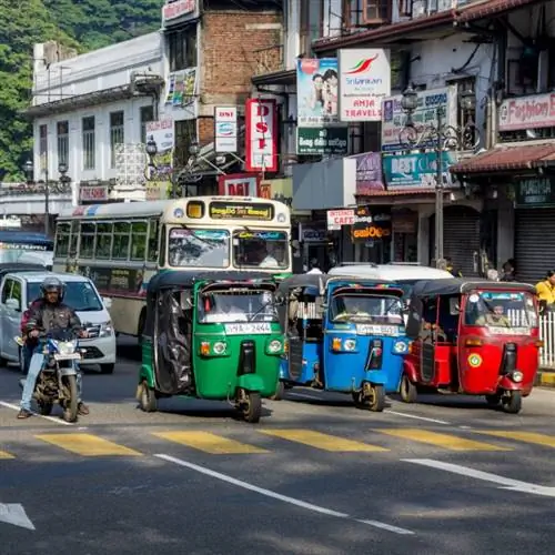 туктуки на Шри-Ланке