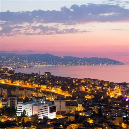 Панорамный вид на Трабзон в Черноморской провинции Турции, Анатолийской провинции в Западной Азии, Евразии