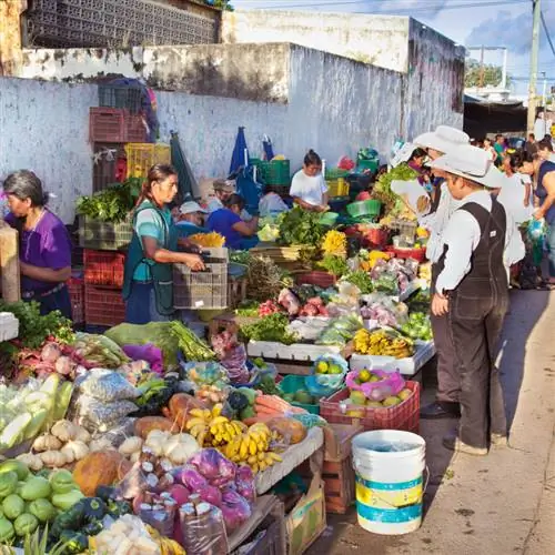 Уличный рынок в Четумале, Мексика