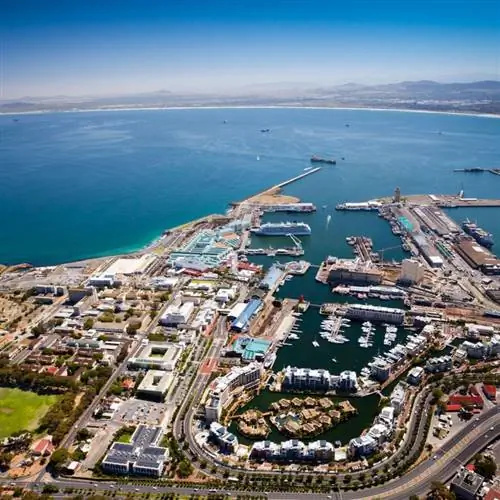 Вид с воздуха на гавань Кейптауна, Южная Африка.