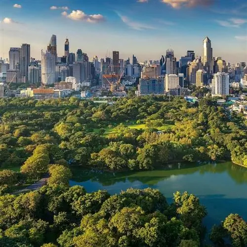 Парк Люмфини в Бангкоке