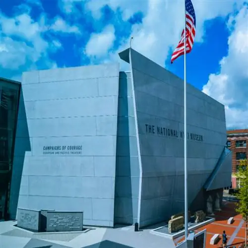 Национальный музей Второй мировой войны - военно-исторический музей в Новом Орлеане, штат Луизиана.