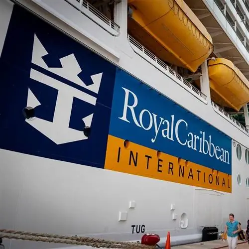 Королевский карибский корабль