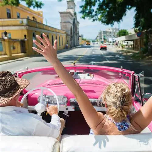 Винтажный автомобиль в Гаване, Куба