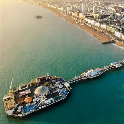 Набережная Брайтона и дворцовый пирс