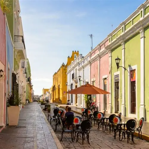 Дома в Паленке, Мексика