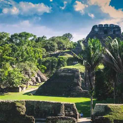 Руины Ксунантунича, Белиз