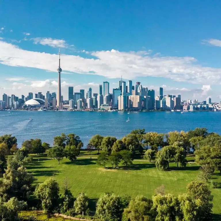 Горизонт Торонто, Канада.