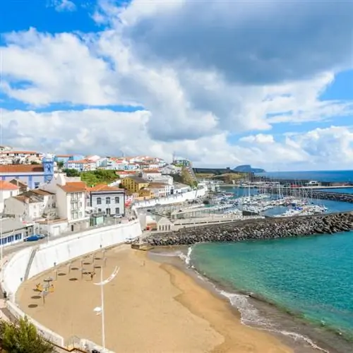 Пляж на Азорских островах Португалии