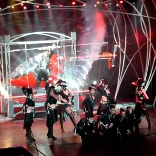 Иллюзии на волшебном крейсере & Многое другое