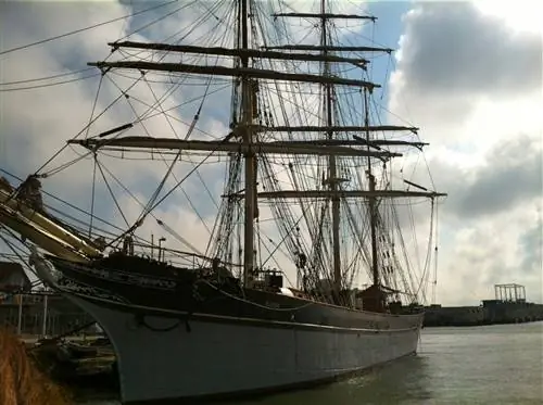 Богемский путеводитель по магазинам, кораблям, музеям, искусству и еде & Еще на острове Галвестон