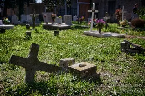 Кладбища на дороге: Cimitero San Michele – Плавающие мертвецы