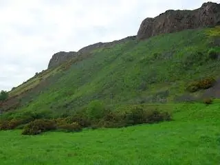 Поезд в Эдинбург из Лондона: советы, которыми можно поделиться
