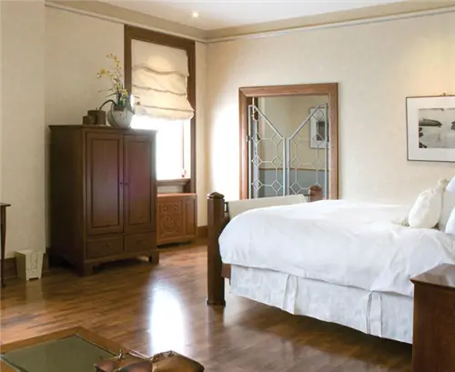 Знаменитый отель Fort Garry в Виннипеге