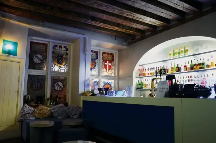 ледяной бар Таллинн Современное и средневековое в отеле Merchants House в Таллинне