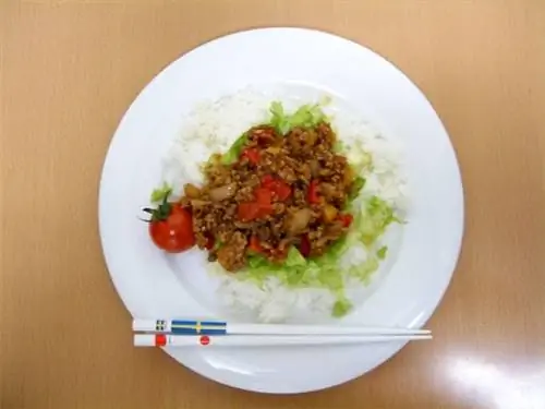 Японская еда, которая удовлетворяет ваши вкусовые рецепторы и учит вас традициям