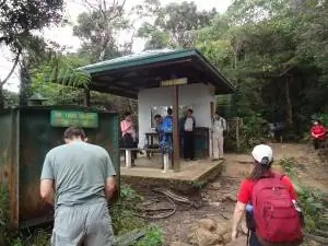 1-километровая отметка на горе Кинабалу