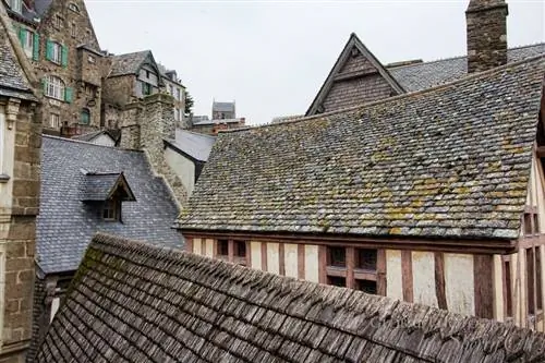 Крыши Мон-Сен-Мишель