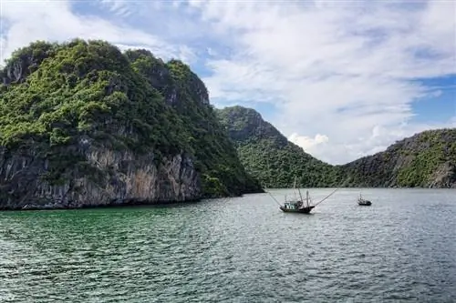 фото залива халонг