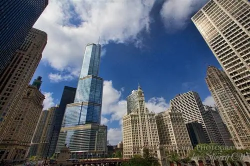 Ривер Уолк, вид на Чикаго