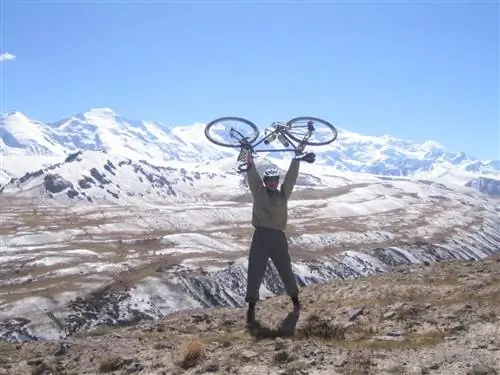 Почувствуйте себя чемпионом на велосипеде по Шелковому пути с Tour D'Afrique