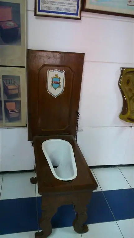 Настольный унитаз - положить вниз, чтобы насладиться чашечкой кофе