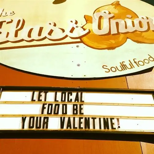 The Glass Onion любит местные продукты.