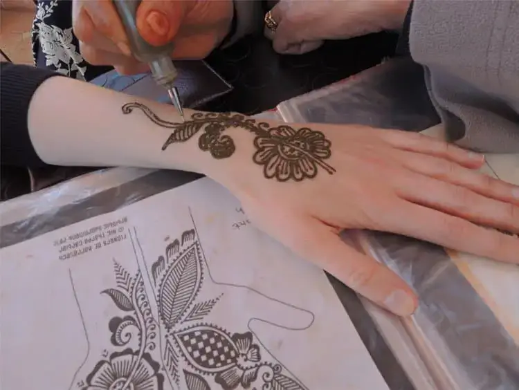 Cafe Henna Henna 8 ресторанов для посещения в Марракеше, Марокко