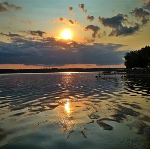 озеро закат