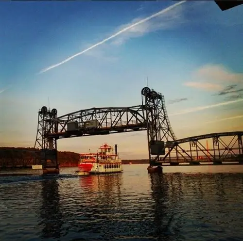 мост тихой воды