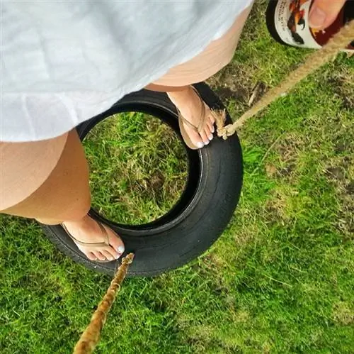 Качели из шин