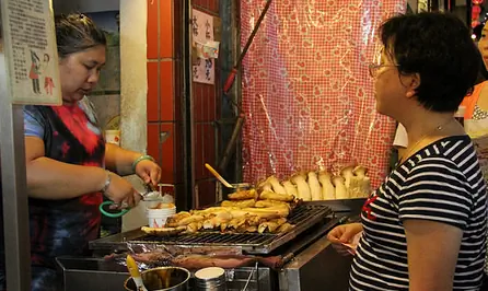 Причудливый Цзюфэнь в горах Северного Тайваня