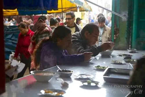 Рынок Пуэнте-Пьедра, Лима