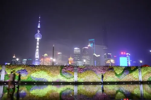 Сияние Шанхая с небоскребов Луцзяцзуй