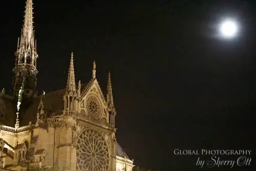 нотр дам луна