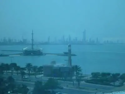 Великолепный вид на залив из моего номера в Ibis Hotel Salmiya