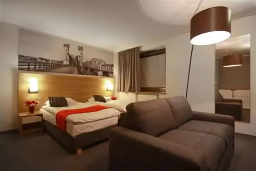 Link Hotel в Тчеве, Польша для Simple, но Modern & Chic