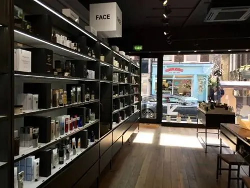 Покупки мужской косметики в Лондоне в магазине BEAST Seven Dials - Travels of Adam - https://travelsofadam.com/2017/04/beast-seven-dials-shopping/