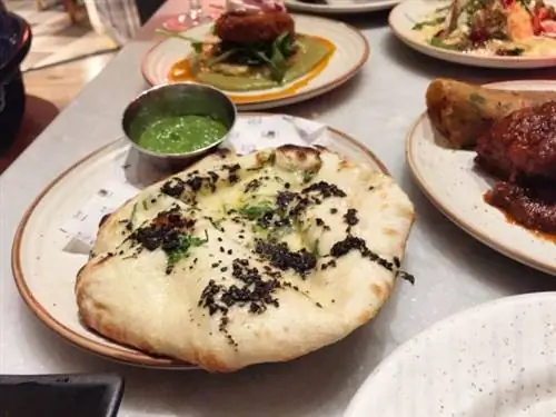 Скрытый район в центре Лондона - Seven Dials - Travels of Adam - https://travelsofadam.com/2017/05/london-seven-dials/