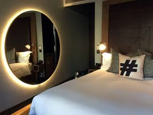 Скрытый район в центре Лондона - Seven Dials - Travels of Adam - https://travelsofadam.com/2017/05/london-seven-dials/