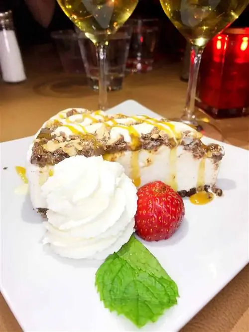 торт кафе рио аптос