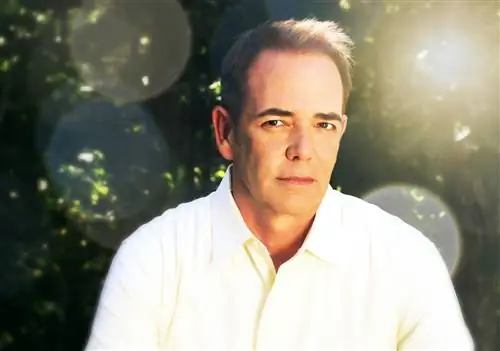 Джон Холланд экстрасенс